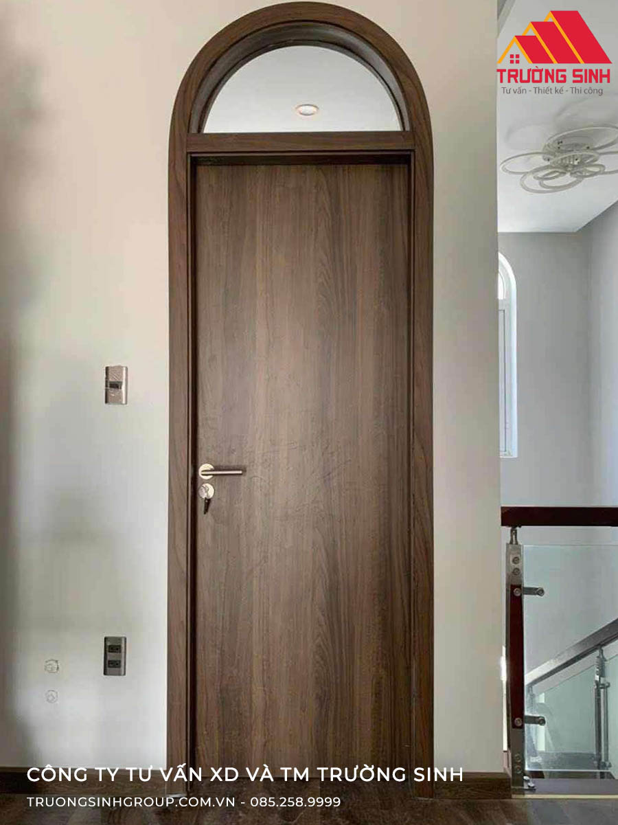 Mẫu cửa vòm có ô kính lấy sáng